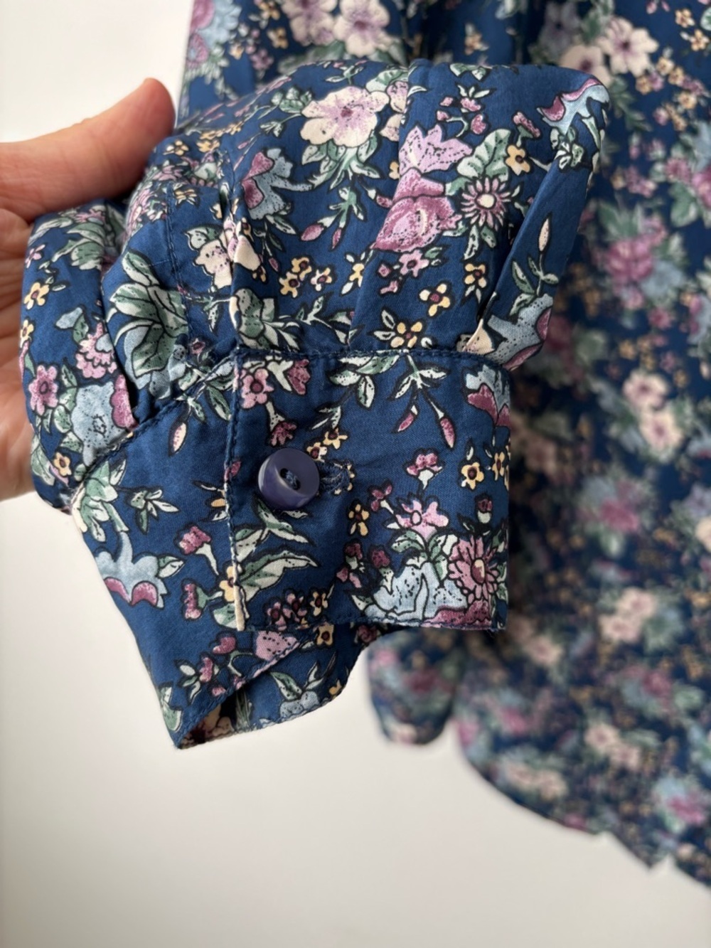 Vintage 100% Silk Floral Blouse Cottagecore Romantic Button Down  Navy - Picture 7 of 10